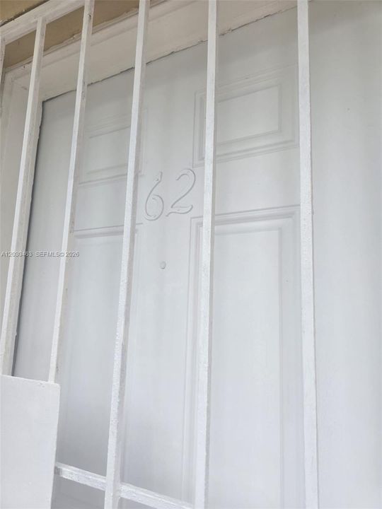 For Rent: $2,000 (1 beds, 1 baths, 580 Square Feet)