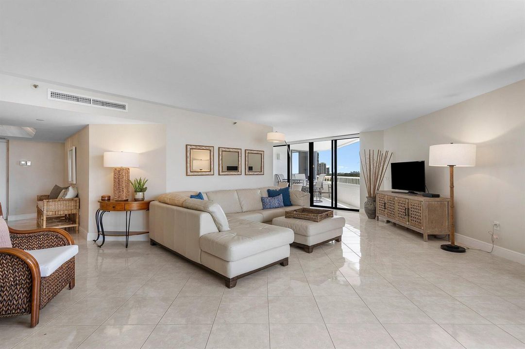 Large LR with water views