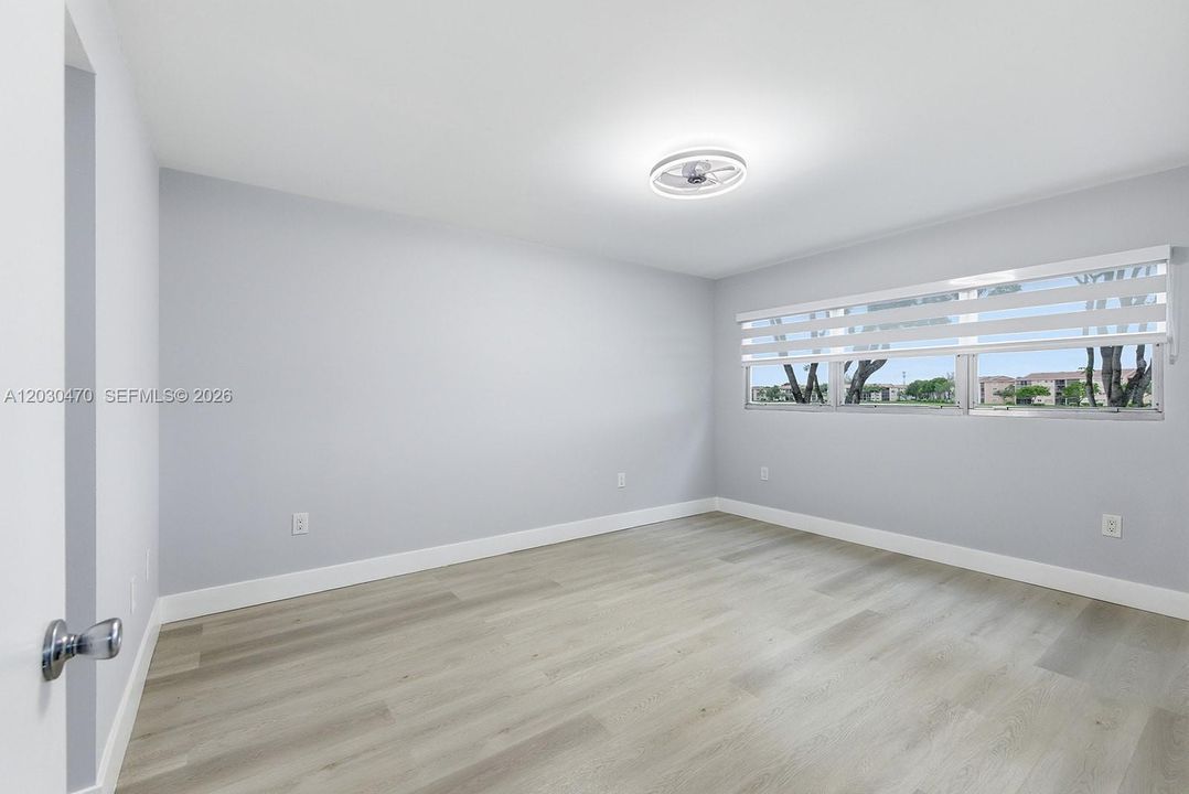 For Rent: $2,400 (2 beds, 2 baths, 1207 Square Feet)