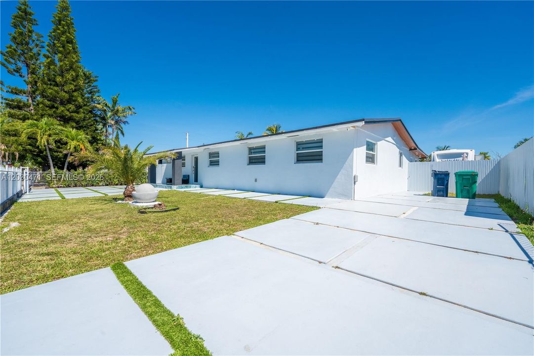 For Sale: $745,900 (4 beds, 1 baths, 1920 Square Feet)
