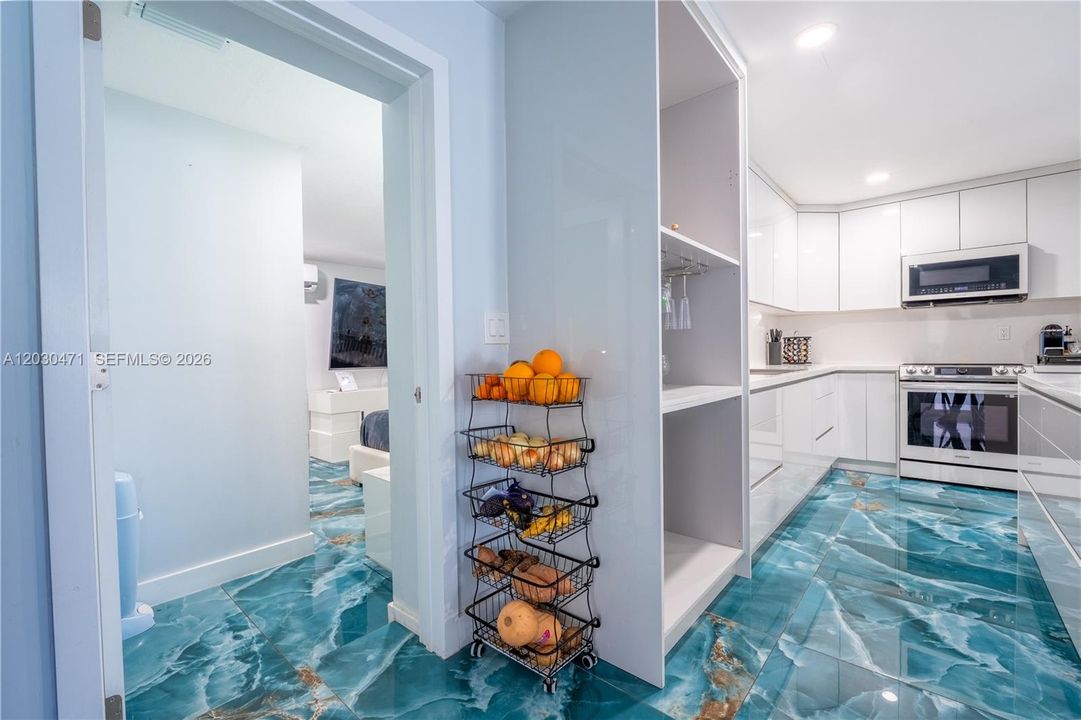 For Sale: $745,900 (4 beds, 1 baths, 1920 Square Feet)