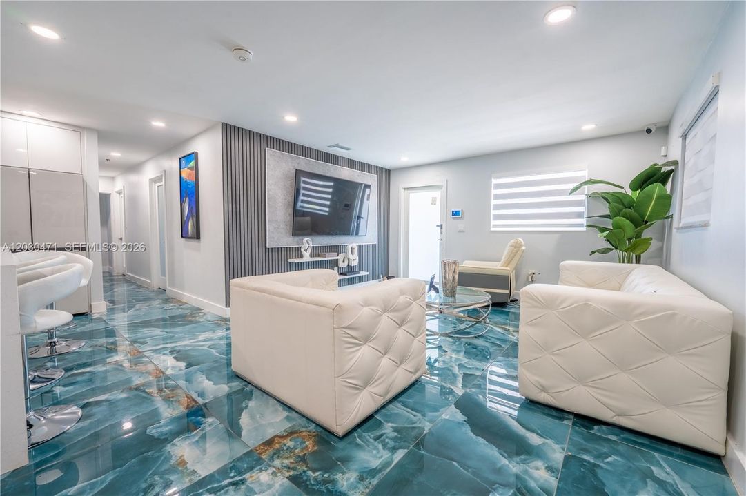 For Sale: $745,900 (4 beds, 1 baths, 1920 Square Feet)