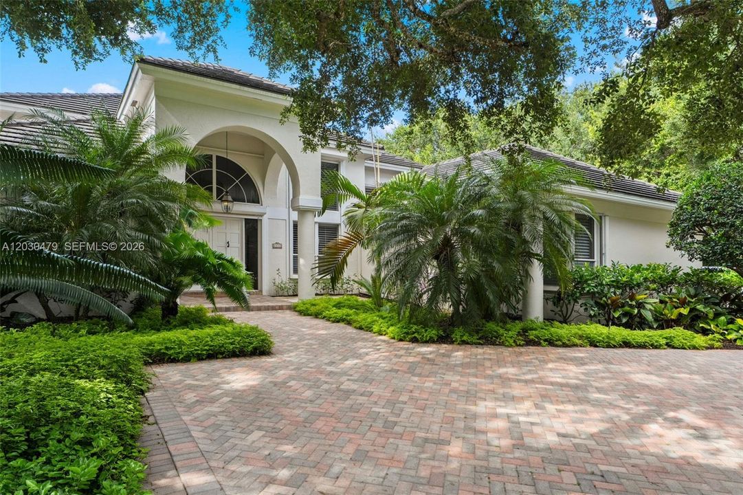 For Sale: $4,995,000 (5 beds, 4 baths, 3836 Square Feet)
