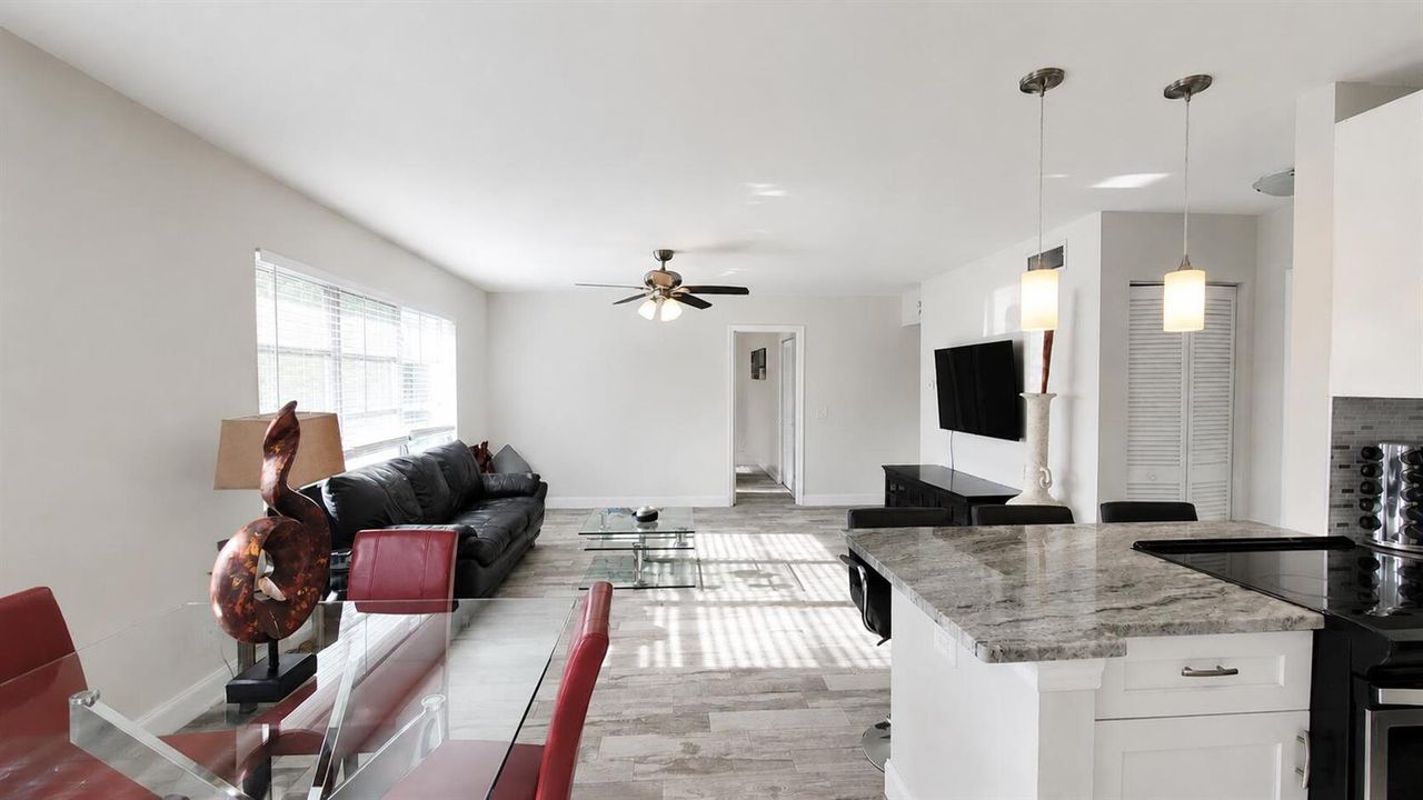 115 LIVING ROOM