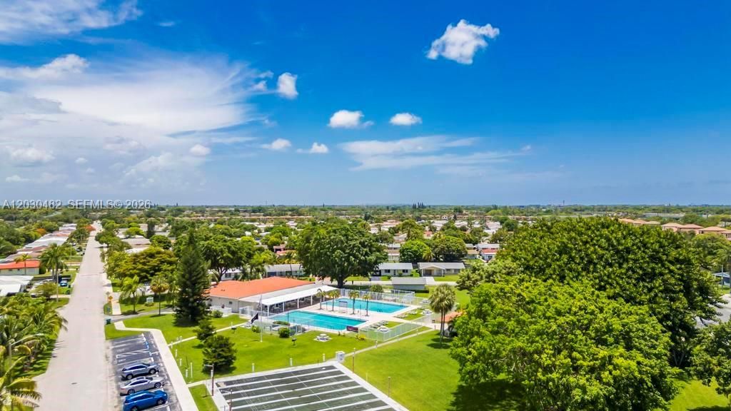На продажу: $345,000 (2 спален, 2 ванн, 1182 Квадратных фут)