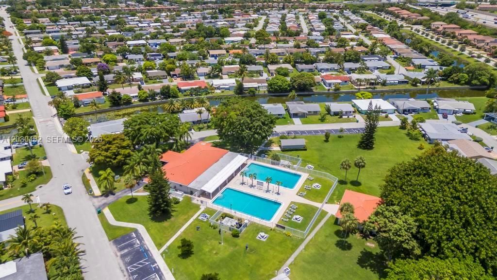 На продажу: $345,000 (2 спален, 2 ванн, 1182 Квадратных фут)