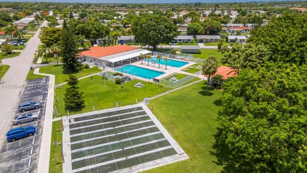 На продажу: $345,000 (2 спален, 2 ванн, 1182 Квадратных фут)