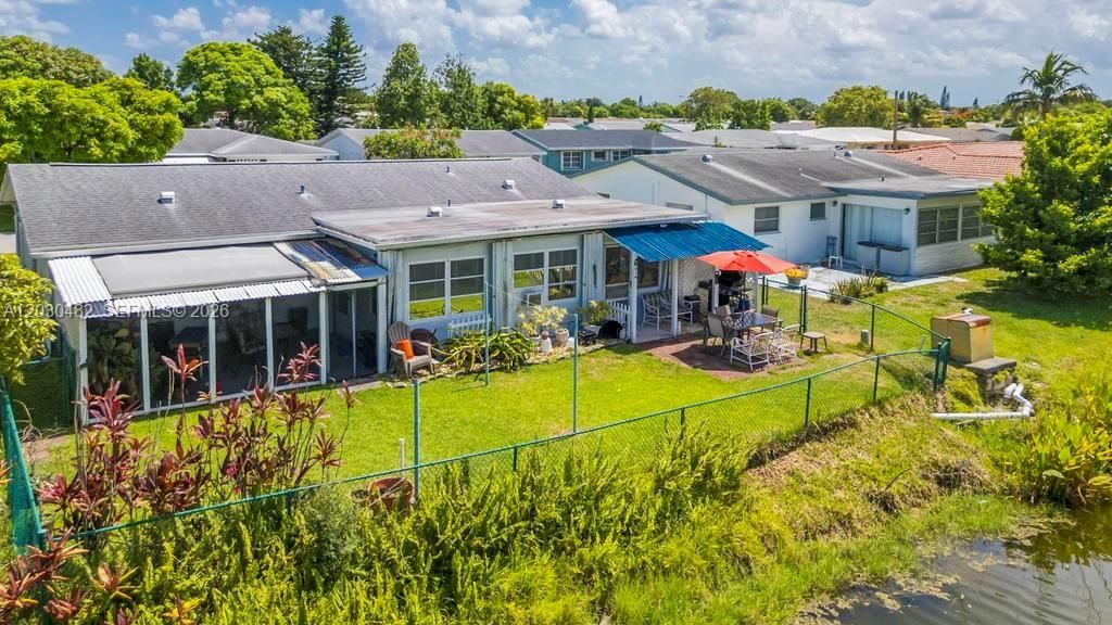 На продажу: $345,000 (2 спален, 2 ванн, 1182 Квадратных фут)