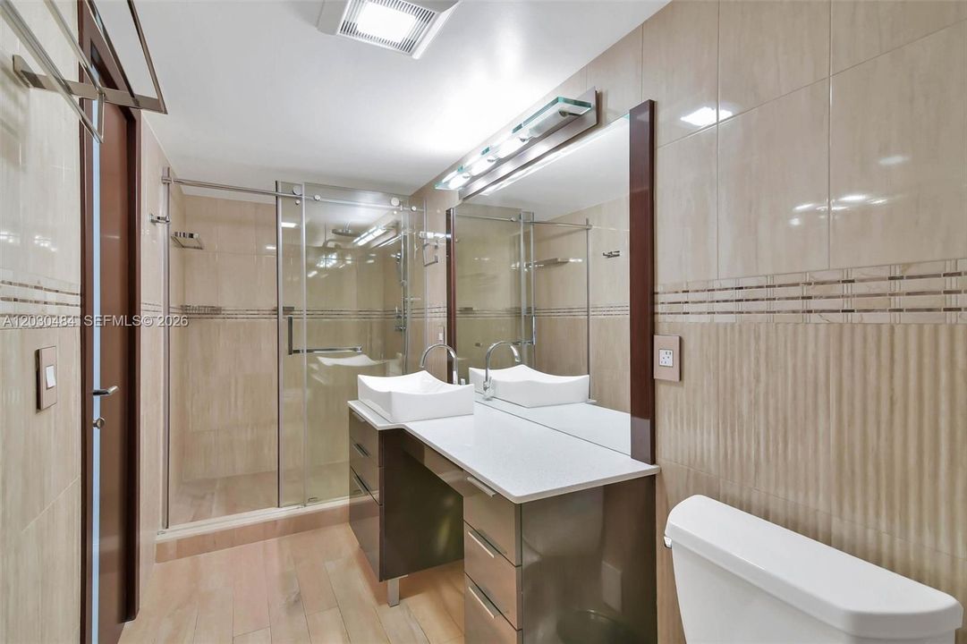 На продажу: $519,000 (3 спален, 2 ванн, 1804 Квадратных фут)
