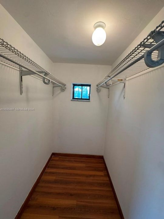 En Renta: $2,100 (1 camas, 1 baños, 2243 Pies cuadrados)