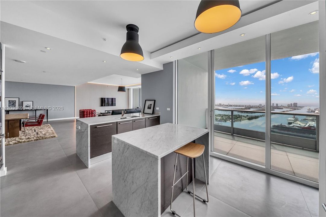 For Sale: $3,200,000 (3 beds, 3 baths, 2647 Square Feet)