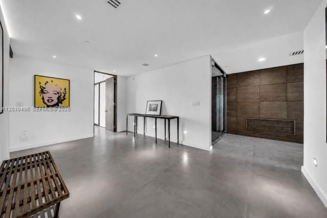 For Sale: $3,200,000 (3 beds, 3 baths, 2647 Square Feet)