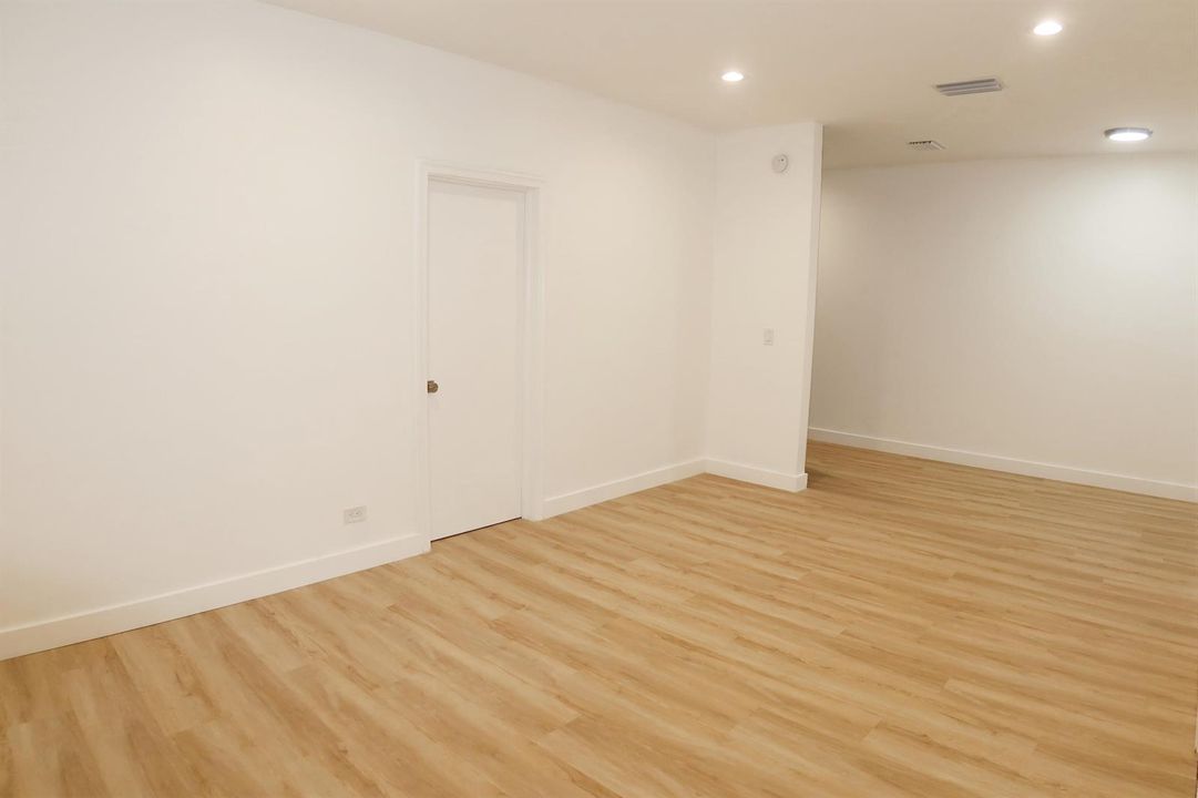 614 Palm St. Apt 1 West Palm Beach 33401