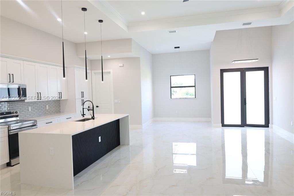 En Venta: $543,300 (5 camas, 4 baños, 0 Pies cuadrados)