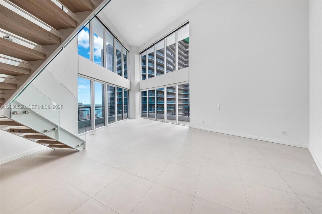 For Sale: $1,395,000 (3 beds, 3 baths, 2415 Square Feet)