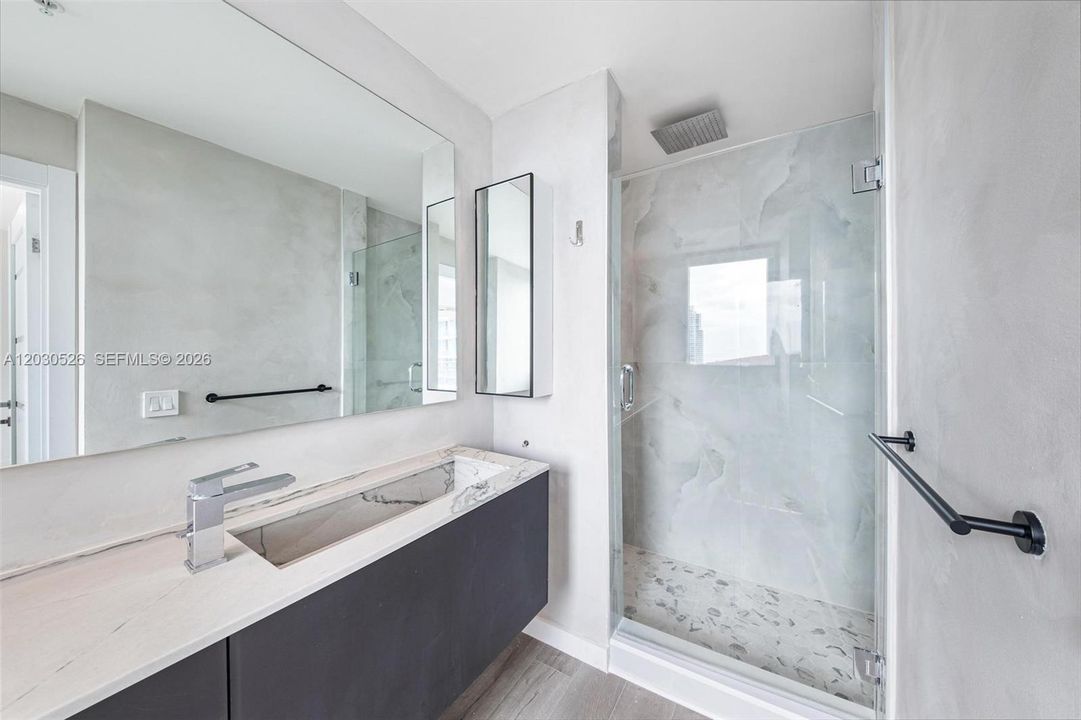 For Sale: $1,395,000 (3 beds, 3 baths, 2415 Square Feet)