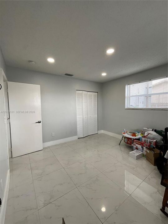 For Sale: $539,999 (3 beds, 2 baths, 1260 Square Feet)