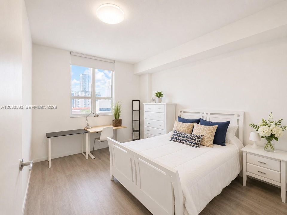 For Sale: $319,000 (1 beds, 1 baths, 685 Square Feet)
