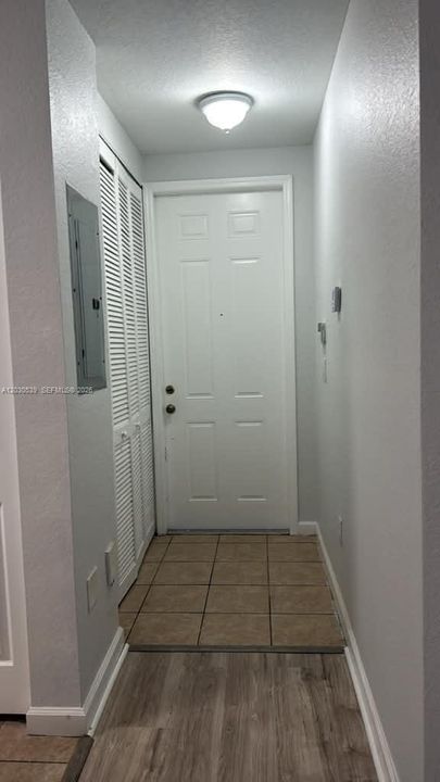 Activo con contrato: $2,000 (3 camas, 2 baños, 1062 Pies cuadrados)
