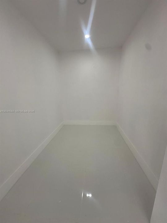 В аренду: $4,500 (4 спален, 3 ванн, 1826 Квадратных фут)