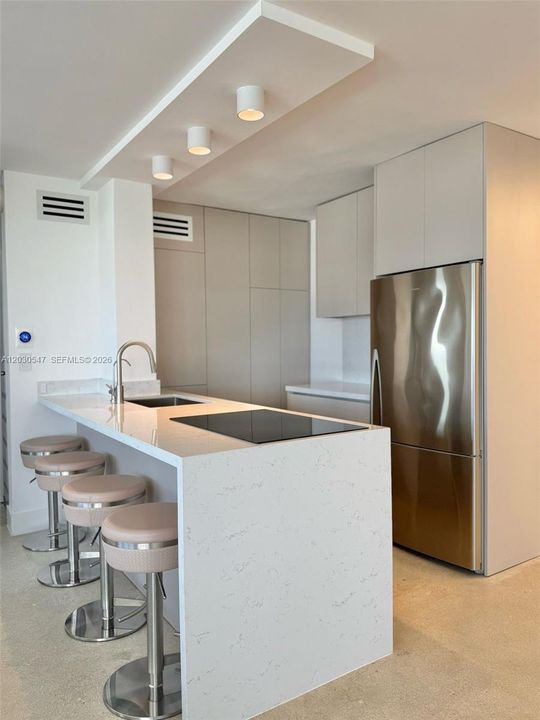 For Rent: $3,500 (0 beds, 0 baths, 830 Square Feet)