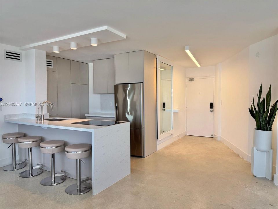 For Rent: $3,500 (0 beds, 0 baths, 830 Square Feet)