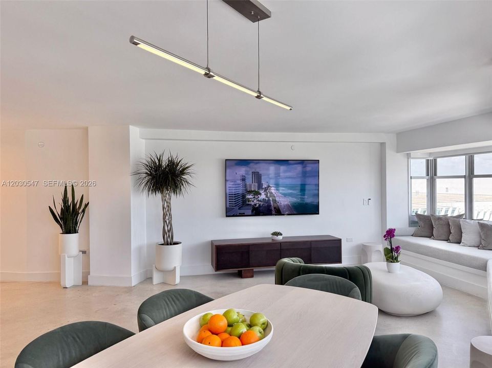 For Rent: $3,500 (0 beds, 0 baths, 830 Square Feet)