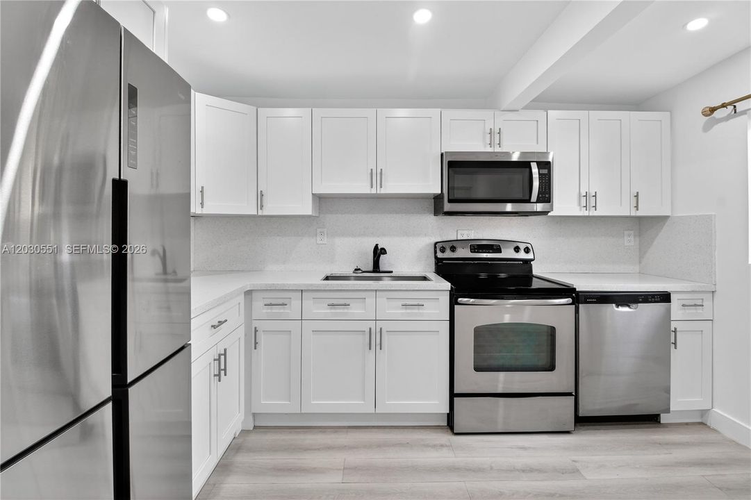 For Sale: $599,000 (4 beds, 1 baths, 1353 Square Feet)