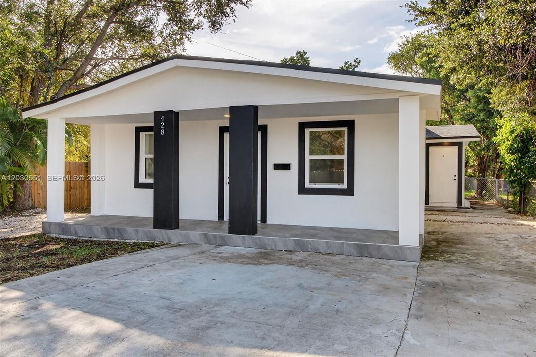 For Sale: $599,000 (4 beds, 1 baths, 1353 Square Feet)