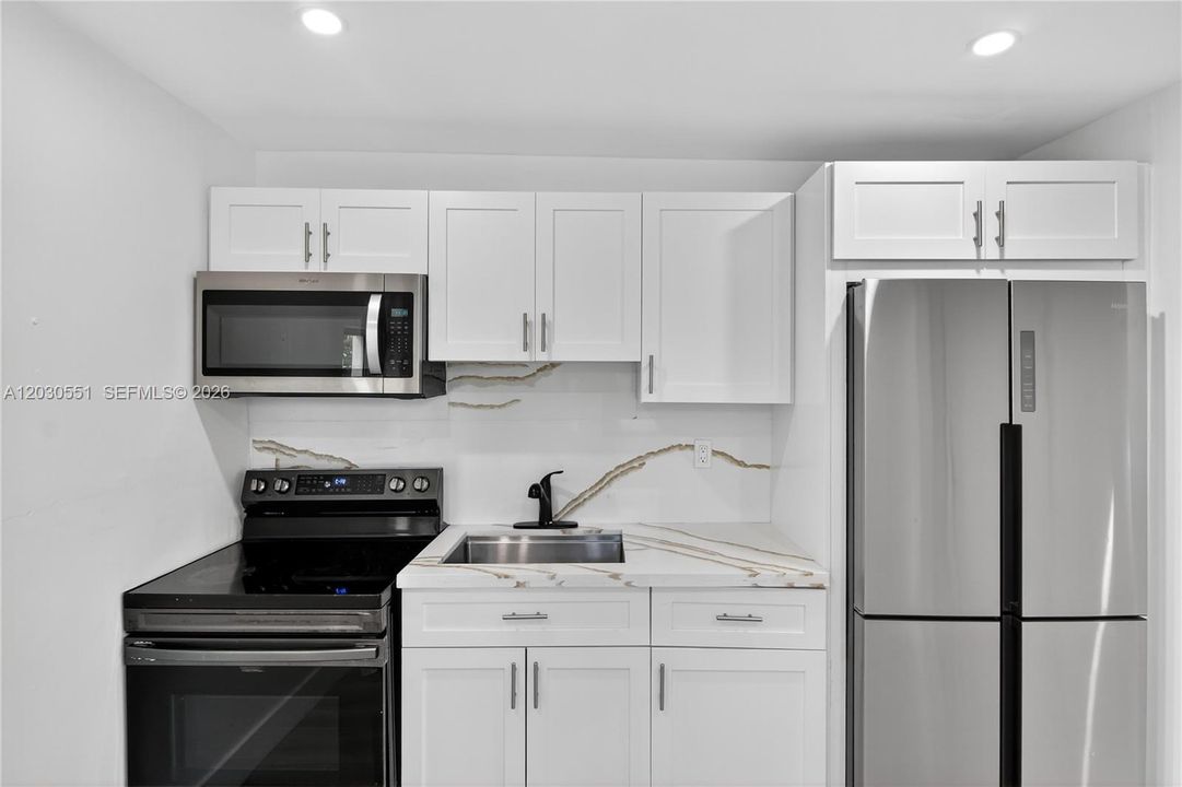 For Sale: $599,000 (4 beds, 1 baths, 1353 Square Feet)
