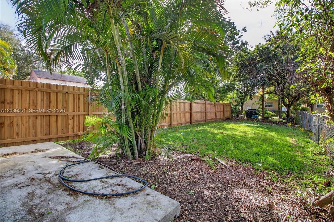 For Sale: $599,000 (4 beds, 1 baths, 1353 Square Feet)