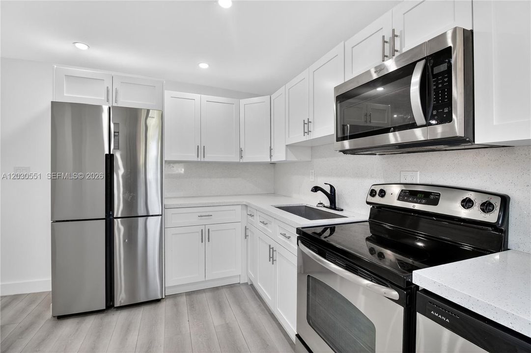For Sale: $599,000 (4 beds, 1 baths, 1353 Square Feet)