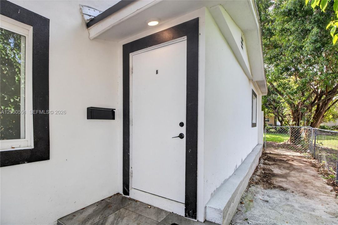 For Sale: $599,000 (4 beds, 1 baths, 1353 Square Feet)