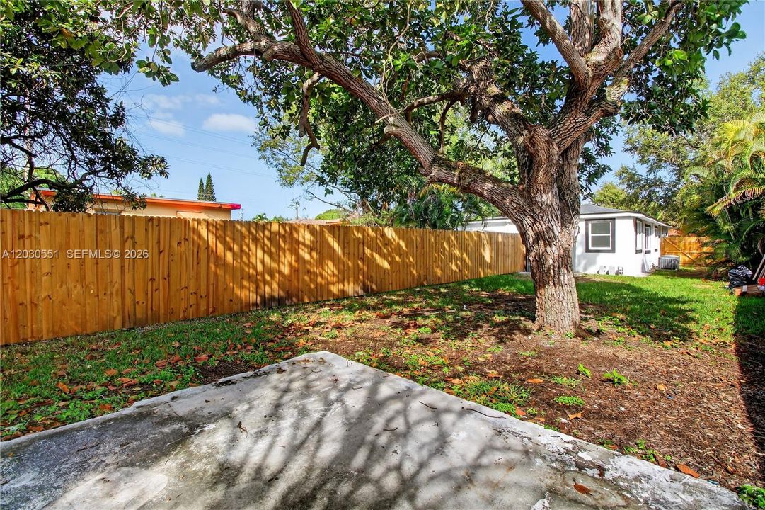 For Sale: $599,000 (4 beds, 1 baths, 1353 Square Feet)