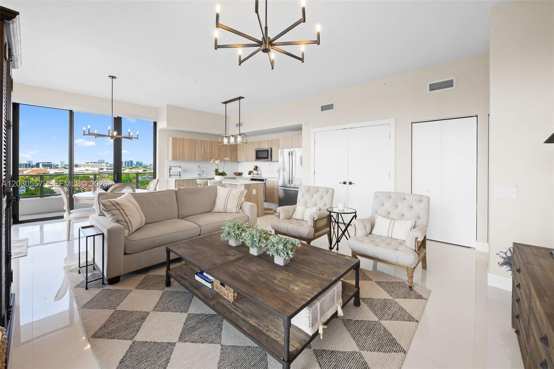 For Sale: $1,075,000 (2 beds, 2 baths, 1368 Square Feet)