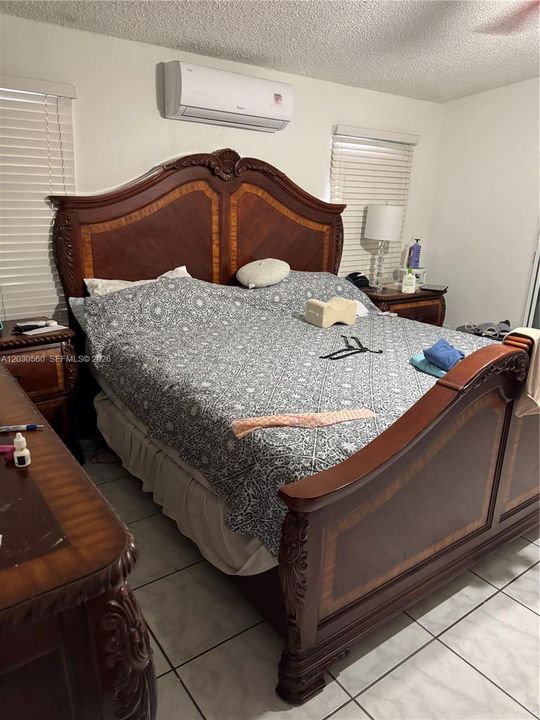 En Venta: $160,000 (4 camas, 3 baños, 2000 Pies cuadrados)