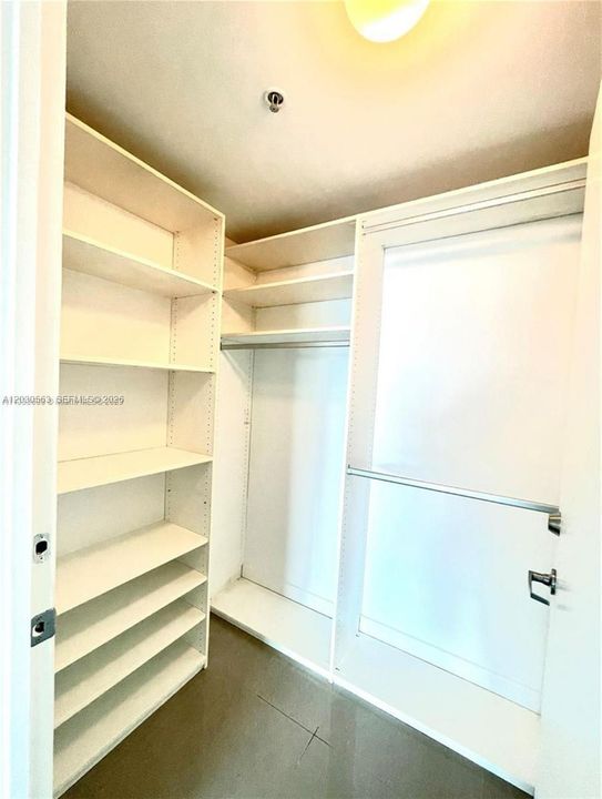 For Rent: $4,200 (2 beds, 2 baths, 1118 Square Feet)