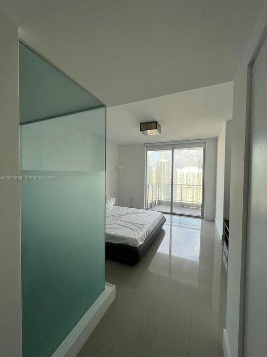 For Rent: $4,200 (2 beds, 2 baths, 1118 Square Feet)