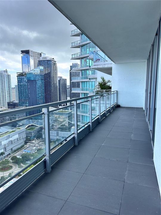 For Rent: $4,200 (2 beds, 2 baths, 1118 Square Feet)