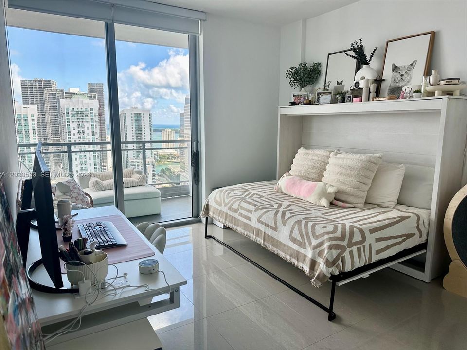 For Rent: $4,200 (2 beds, 2 baths, 1118 Square Feet)