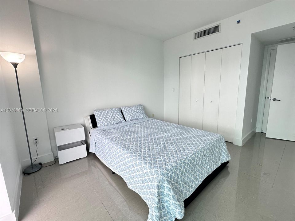 For Rent: $4,200 (2 beds, 2 baths, 1118 Square Feet)