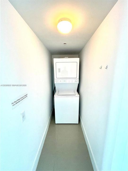 For Rent: $4,200 (2 beds, 2 baths, 1118 Square Feet)