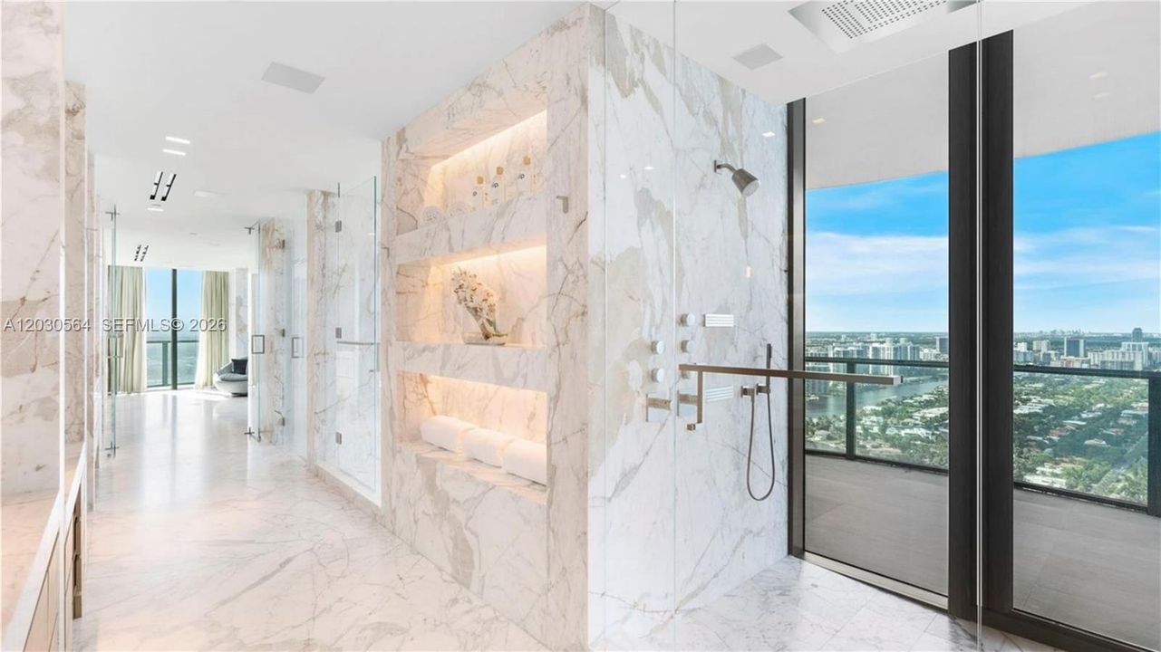 En Venta: $21,000,000 (6 camas, 6 baños, 9193 Pies cuadrados)