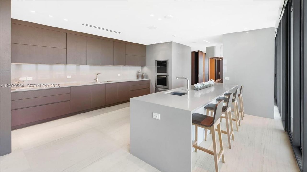 En Venta: $21,000,000 (6 camas, 6 baños, 9193 Pies cuadrados)