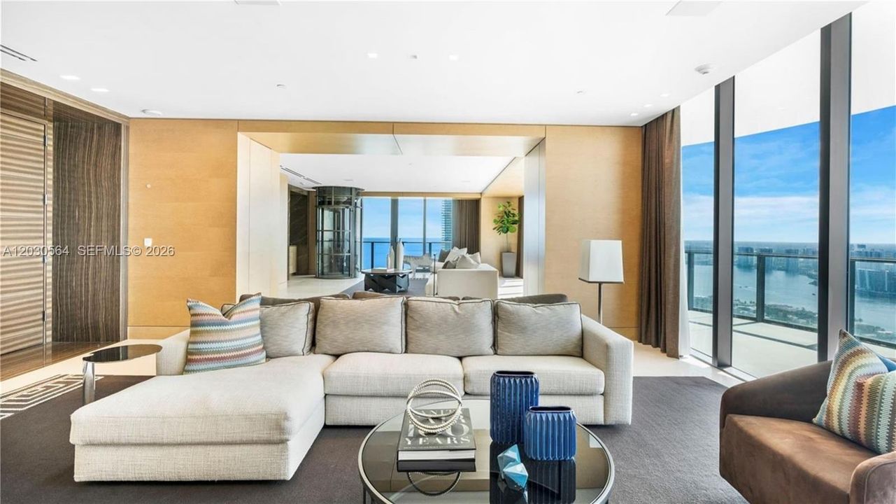 En Venta: $21,000,000 (6 camas, 6 baños, 9193 Pies cuadrados)