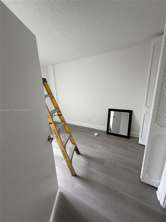 На продажу: $235,000 (2 спален, 2 ванн, 994 Квадратных фут)