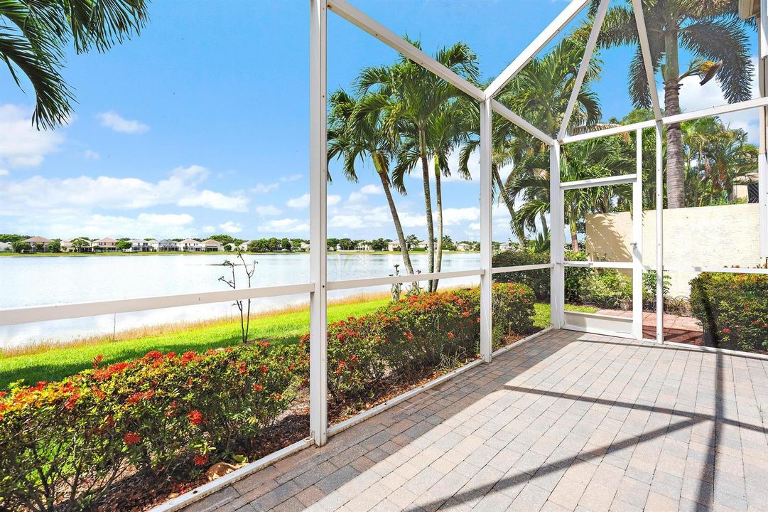 144 Berenger Walk-23