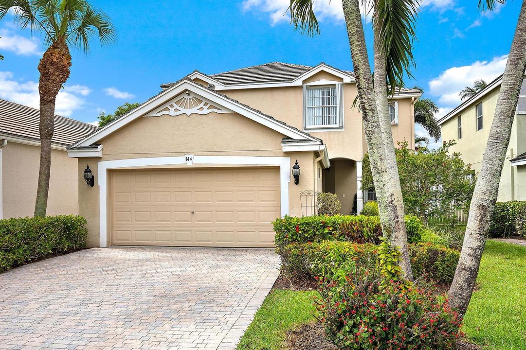 144 Berenger Walk-2