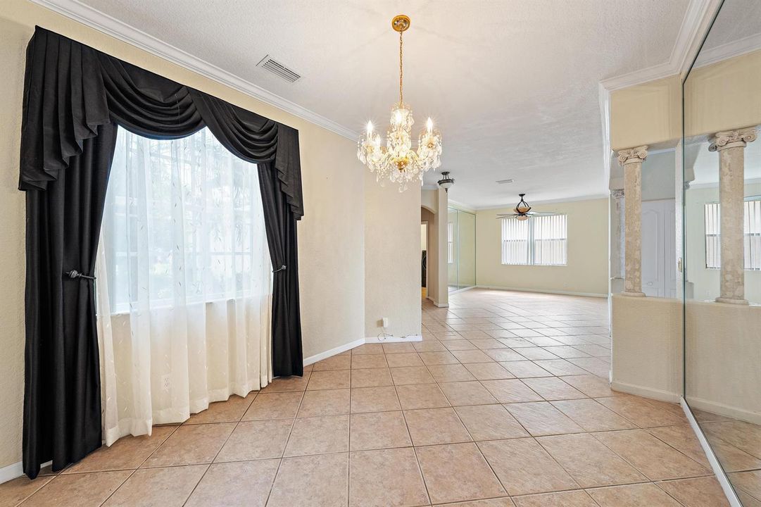 144 Berenger Walk-13