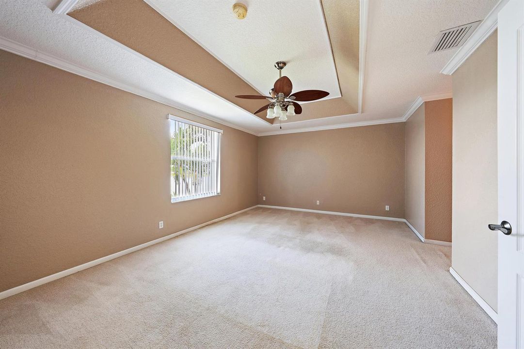 144 Berenger Walk-16
